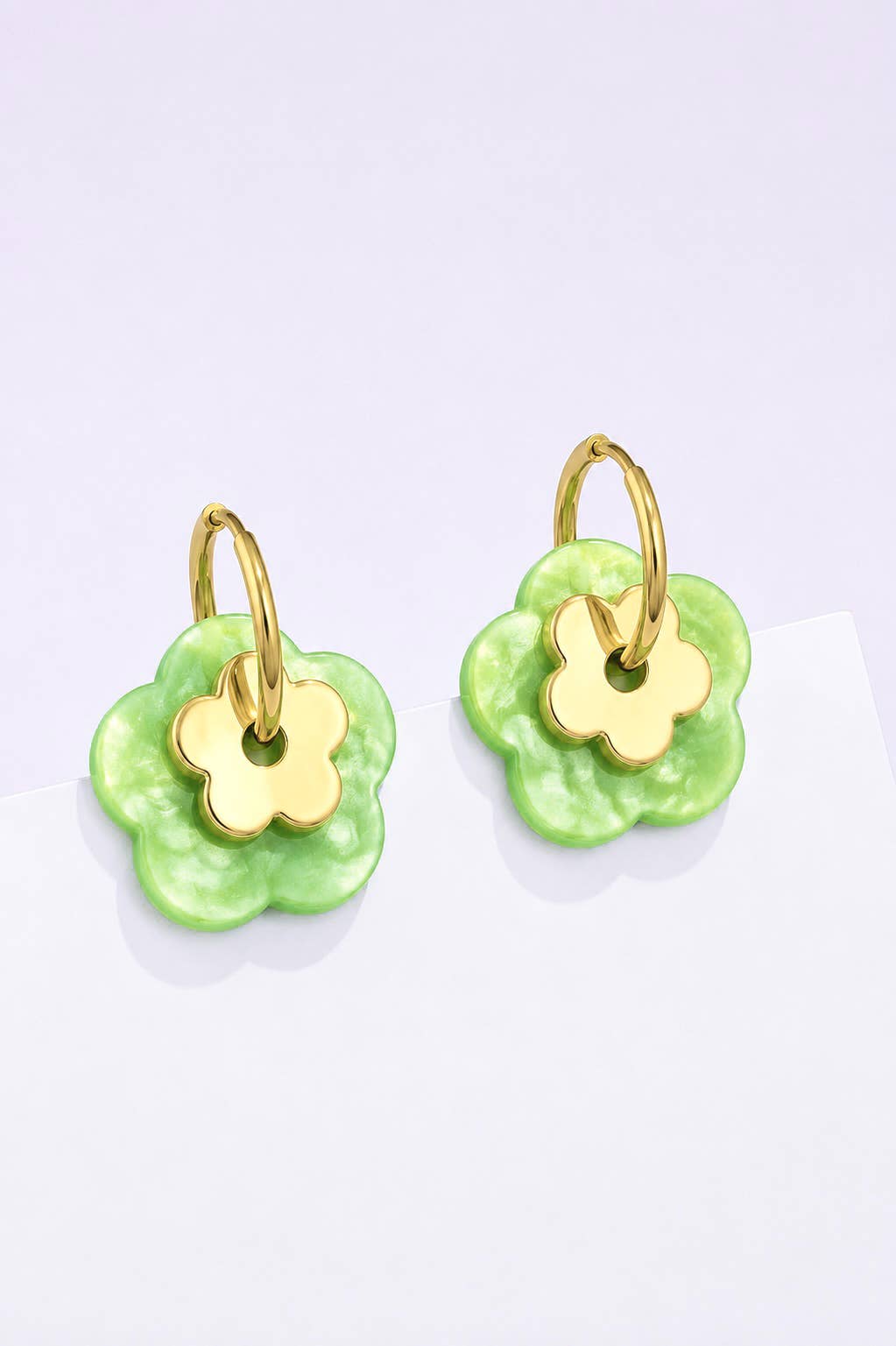 Boucles d'oreilles «Fleurs d’été» Vert Clair