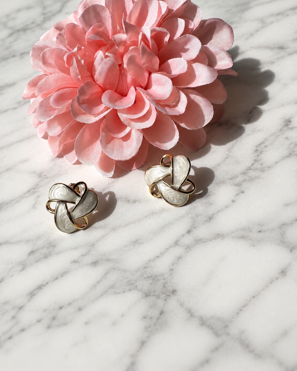 Boucles d'oreilles "Nœud Nacré"