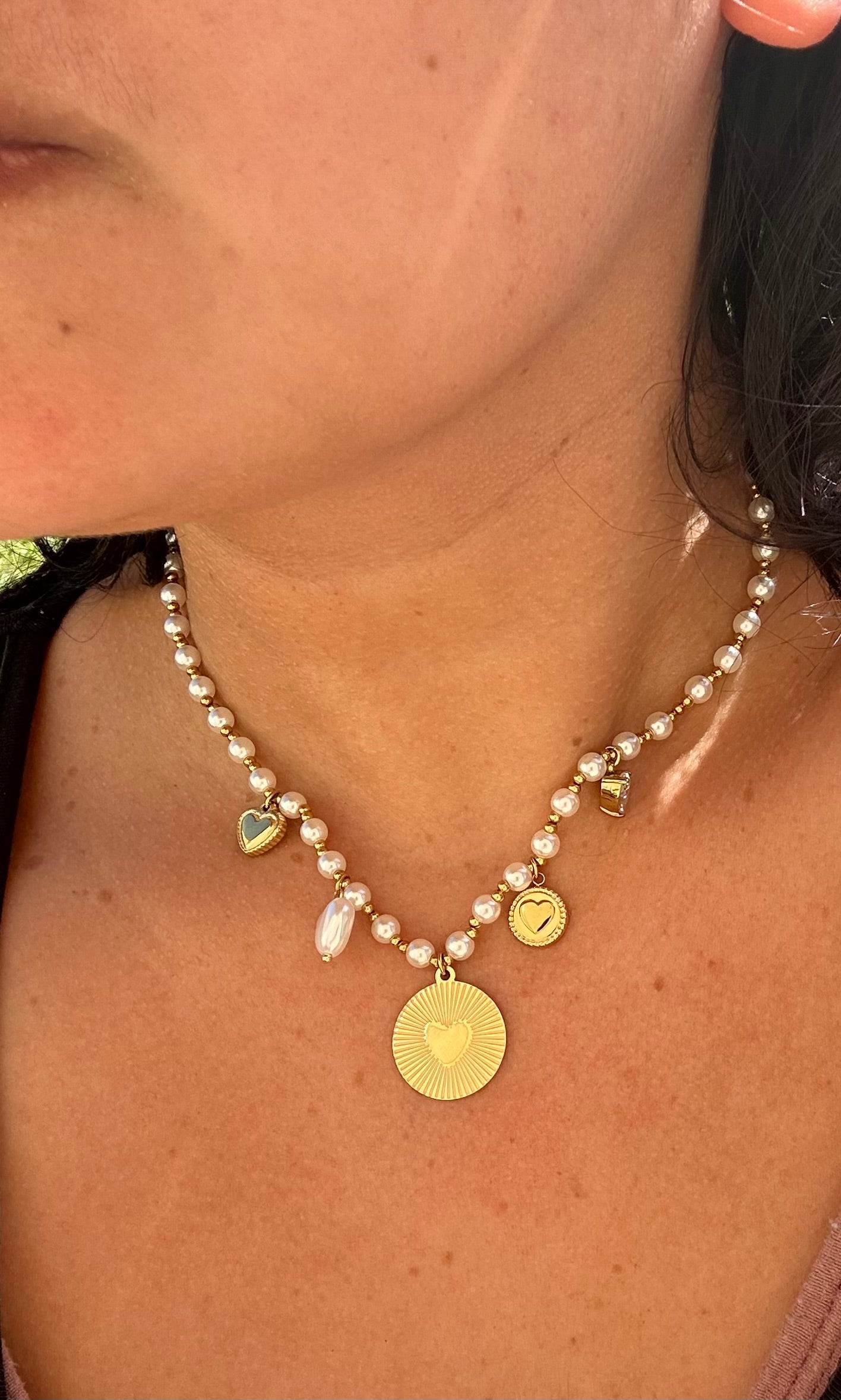 Collier "Amour Pluriel" – Multi Breloques & Perles Satinées