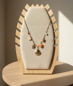 Collier "Riviera Pop" – Talismans Solaires & Éclats de Fleurs